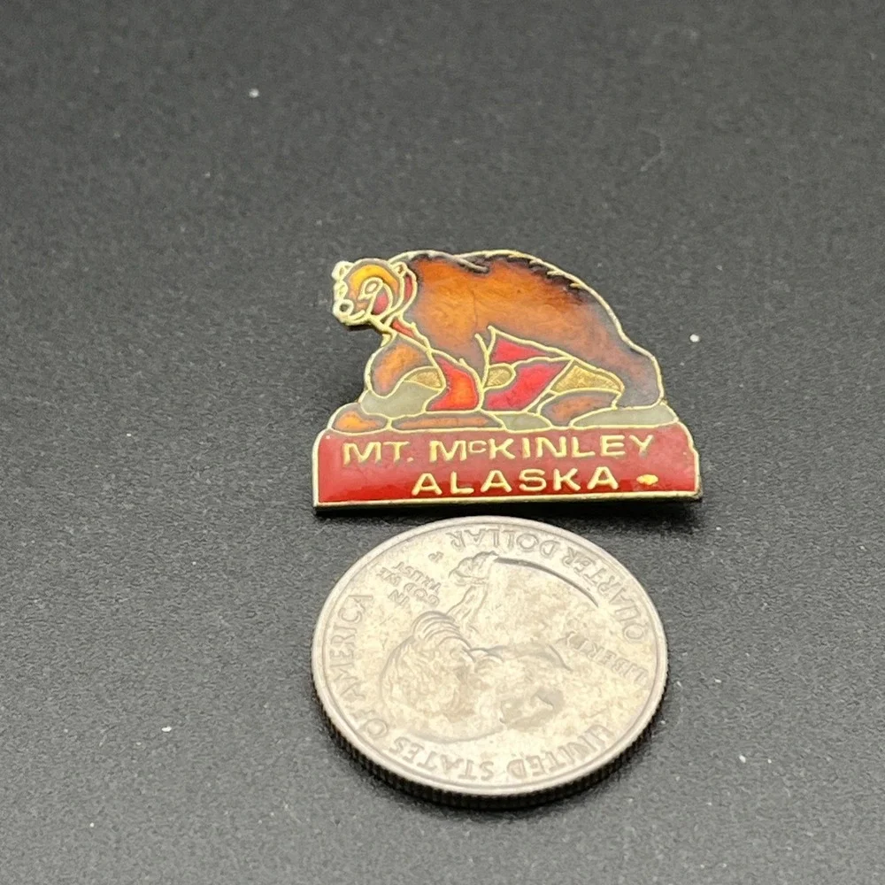 Mt McKinley Alaska Mountain‎ Bear Lapel Hat Pin